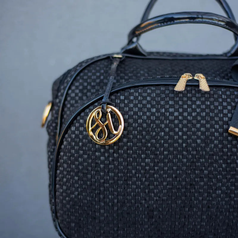 Bolsa da Mamãe - Palha Preta com Detalhes em Couro Verniz - foto 3